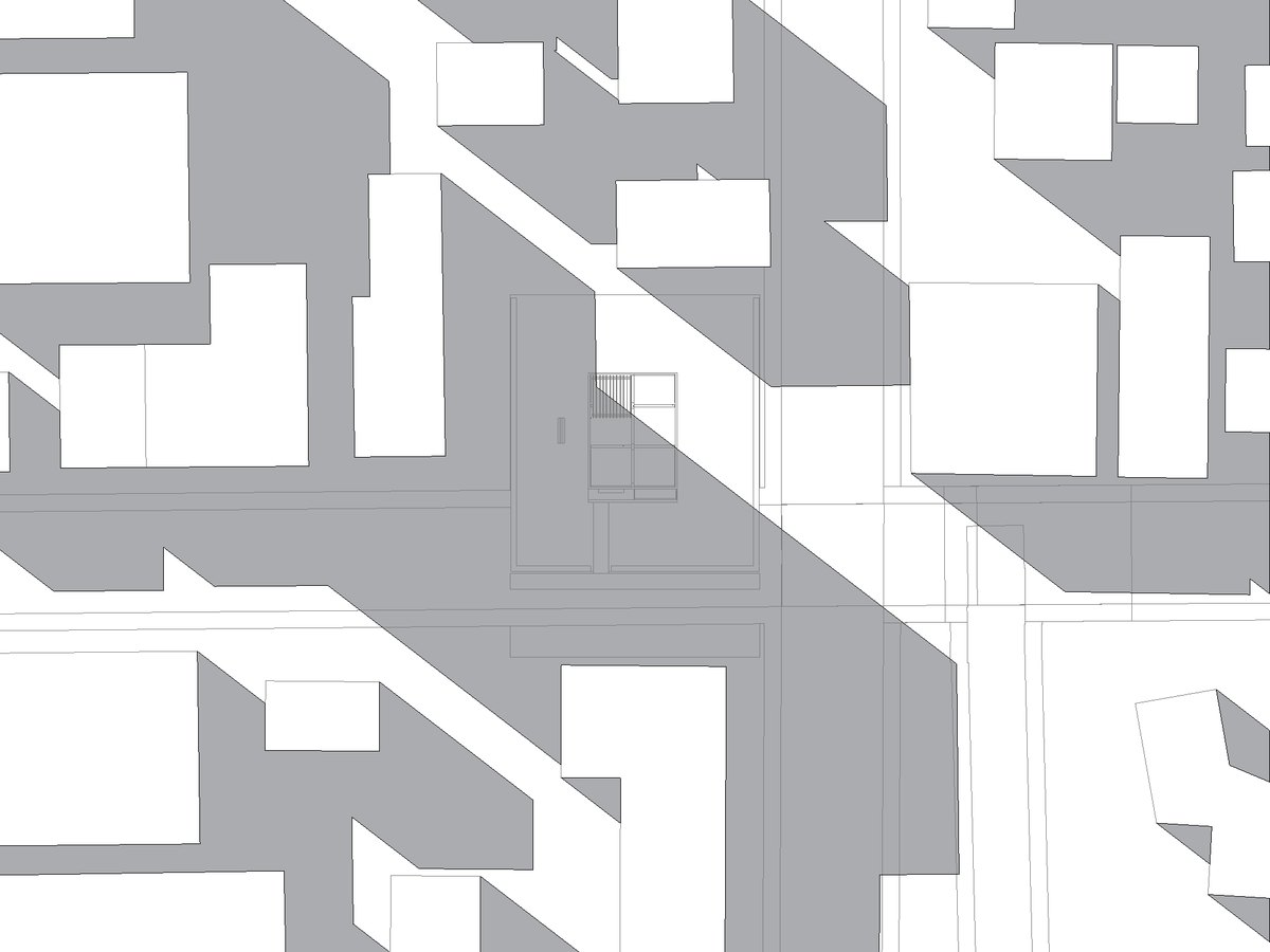 Planta del estudio de sombras a las 8:00 del 21 de junio: en gris, la sombra de los edificios vecinos sobre la casa de prueba de la calle Porta, Miraflores.